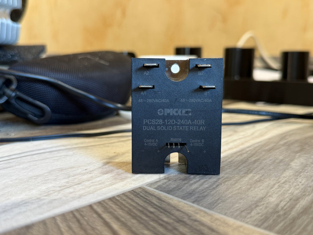 PCS28-12D-240A-40R Dual Solid State Relay