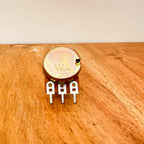 WH148 B10K Potentiometer – 20mm Shaft, 3-Pin, Linear Taper